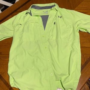 Like green under armor button down men’s Medium